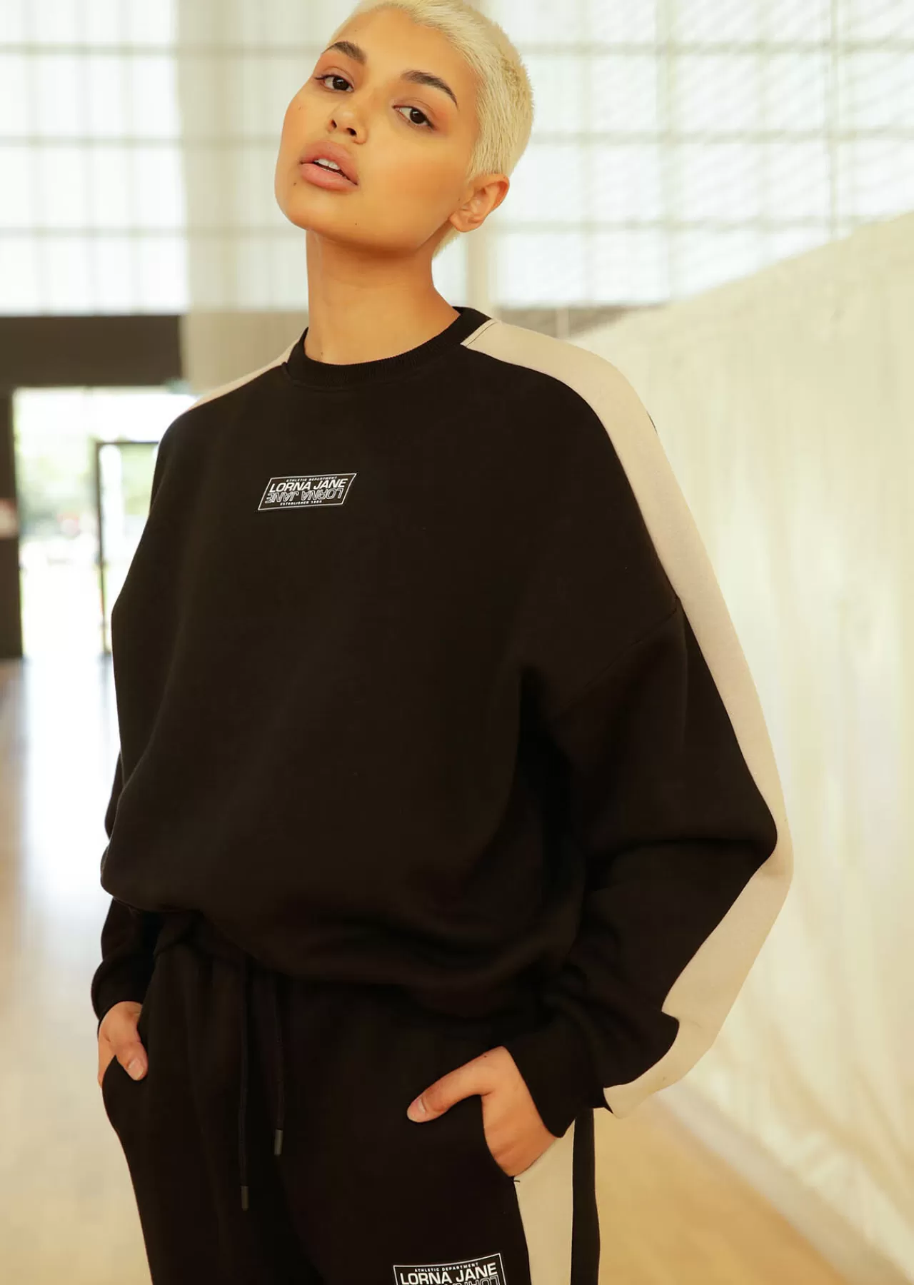 Women Lorna Jane Outerwear>Compact Sweat