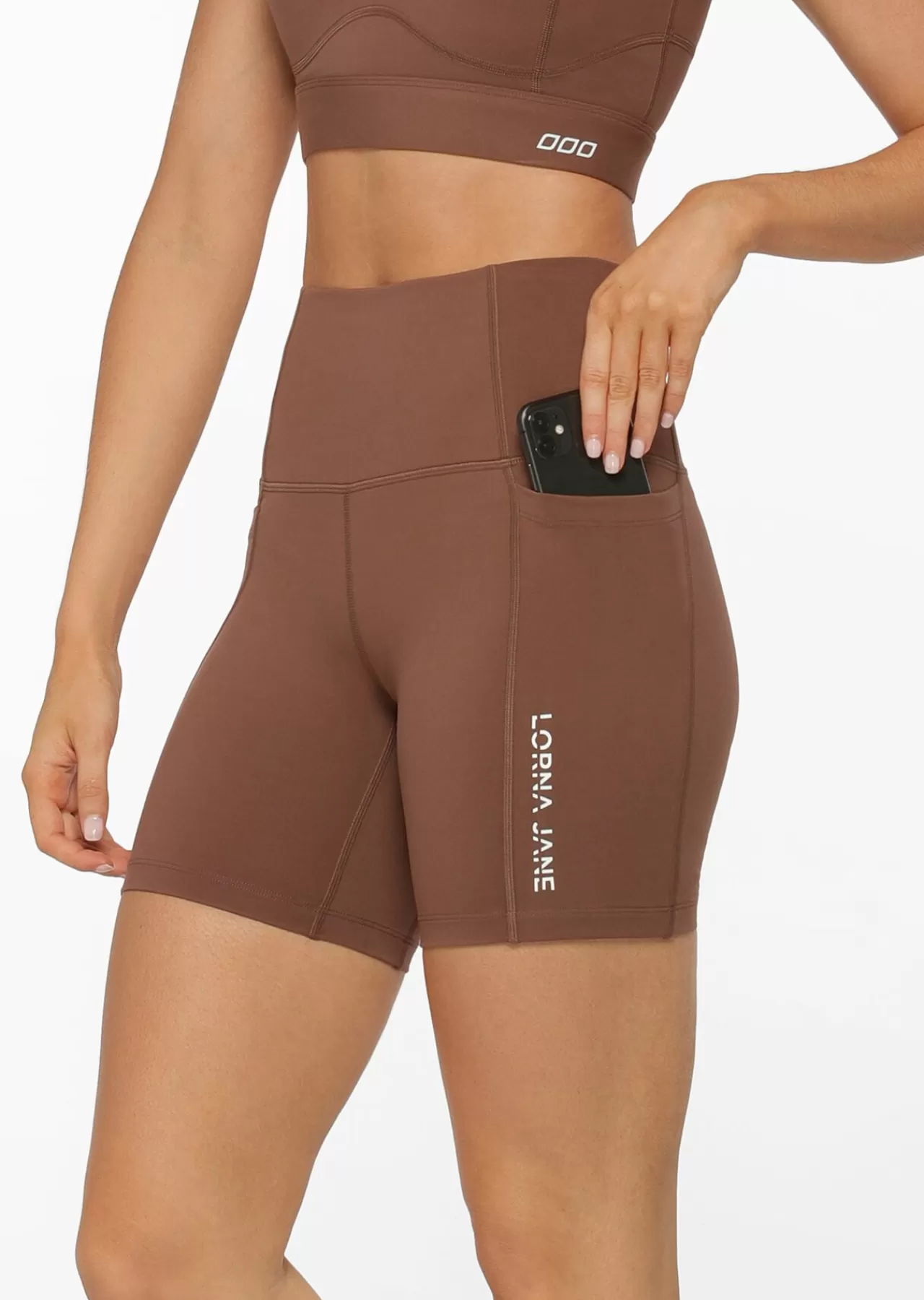 Women Lorna Jane Shorts>Trackside Phone Pocket Bike Short
